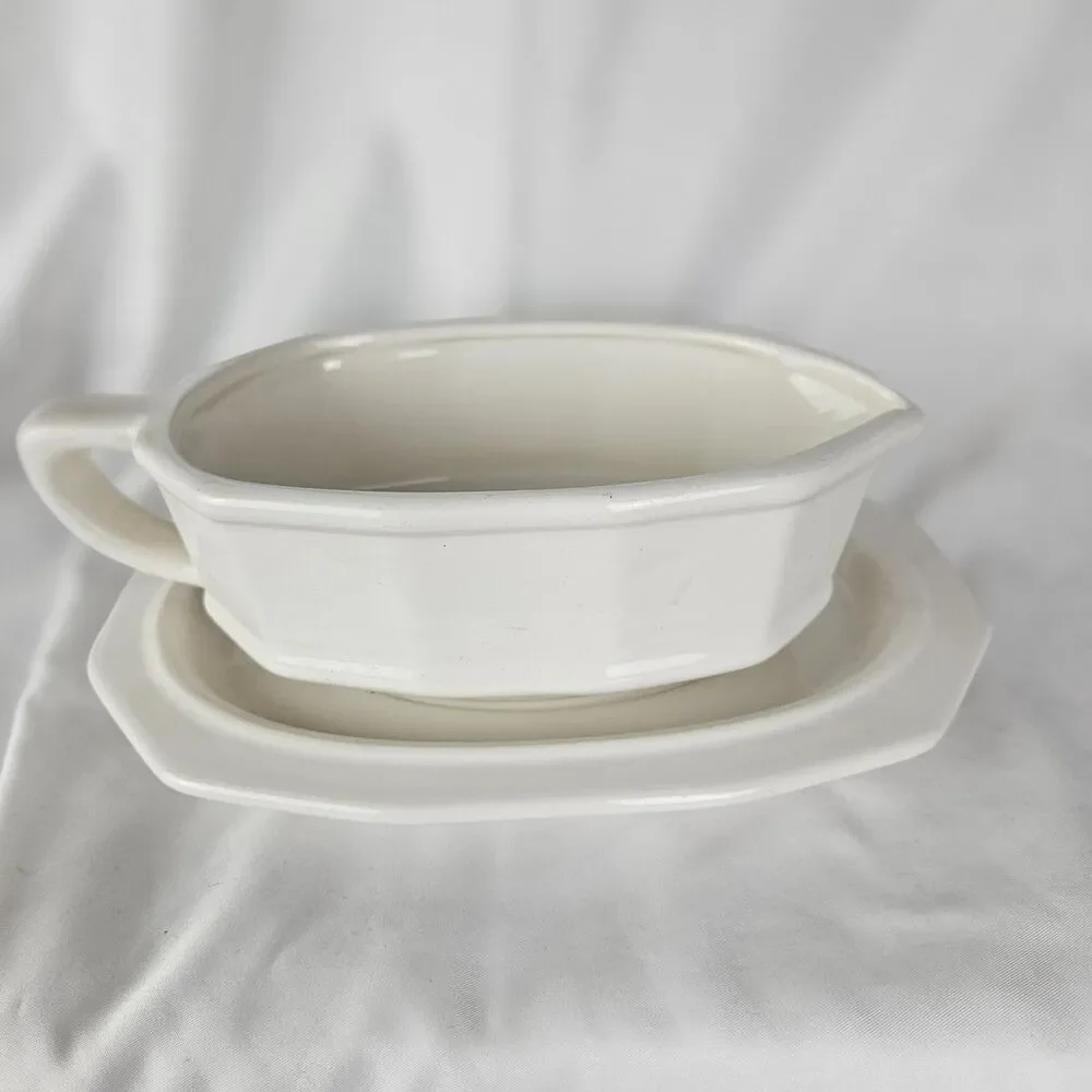 Vintage Pfaltzgraff White Heritage Gravy Boat With Underplate #433 Farmhouse